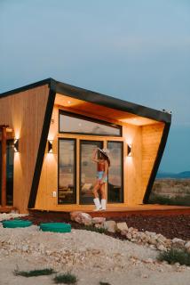 stargazing grand canyon skylight tiny home venus - 1