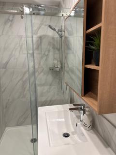 Prime Spot Brand New Luxury Apartment - 1