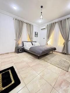 Lively - Maitama - 2