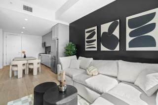 Brand New Modern & Luxury Residence in DTLA - 9