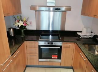 Cozy Private Room Near Center, Secure and Peaceful - 2