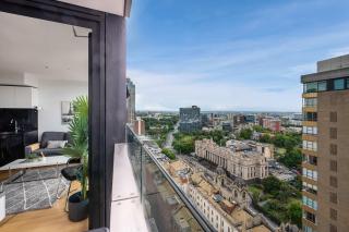 Stylish CBD Apartment Near Theatres & MCG - 3