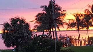 Oceanfront 3BR/2BA with Jacuzzi in Vero Beach - 4