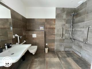Gîte rénové avec piscine chauffée et jardin clos, à proximité des plages et de la campagne bio. - FR-1-426-531 - 2