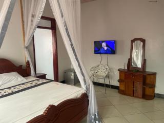 Heartlands Cottages Arua - 2