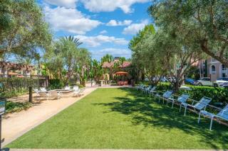 Elegant New 2BR Luxury Home in Irvine - 6