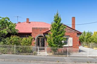 Hobart 3 bedroom townhouse - 2