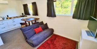 Best of Both Worlds Between City & Sea Holiday House - 6