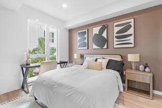 Luxury & Modern Apt by the Grove - 8