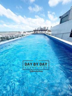 Duplex de luxo com hidro by Day by Day no Atlantis - 5