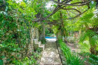 Mosaic Villa Sanur - 2