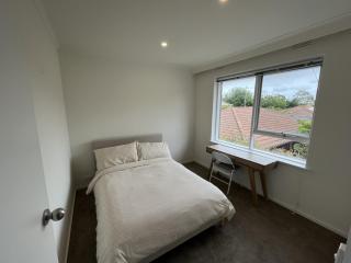 Private Cozy Room in a Spacious Flat in Carnegie - 3