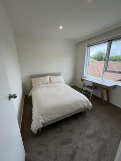 Private Cozy Room in a Spacious Flat in Carnegie - 2