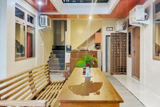 Homestay Syariah Cahaya Panca Arga near Grand Artos Mall Mitra RedDoorz - 7