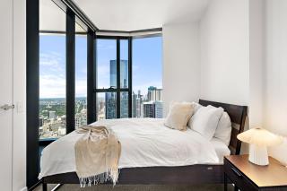 Level 55 CBD Apartment, Carlton CBD Border - 9