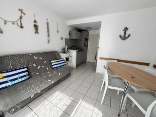 Appartement T2 à 100m de la plage avec parking privatif - FR-1-194-359 - 9