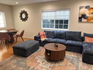 3-bedroom newly renovated house in Valley Glen! - 9