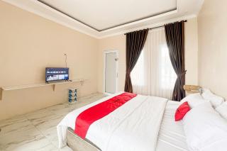 RedDoorz Syariah at Jalan Dieng 7 - 7