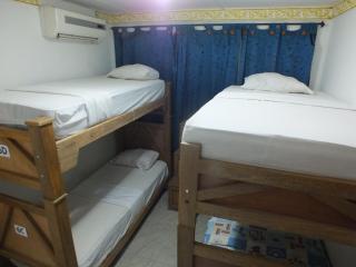 Casa para carnavales 44 personas 44 camas, habitaciones con AIRE y baño privado - 1