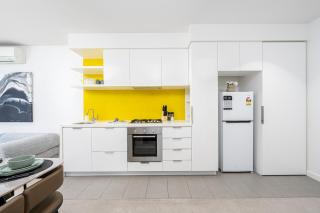 Prime CBD Stay Melbourne Central w FREE carpark - 5