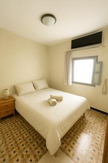 Entire Guesthouse with Private Rooftop - 9