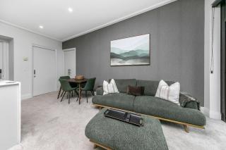 Penthouse Premier - 8