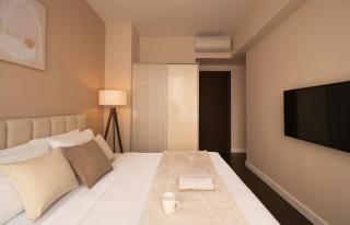 LuxeStay Saigon - Luxury Studios, 1 Bedroom, 2 Bedroom & 3 Bedroom Apartments - City Centre Ho Chi Minh City, Pool Access, Ideal for Families Business Travelers and Group Bookings - 2