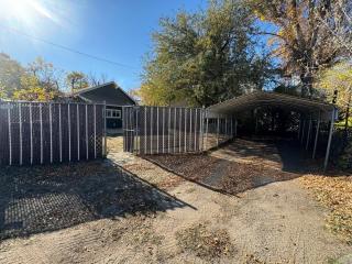 Charming fully remodeled House - 4