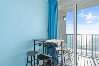 Oceanfront Serenity with Resort Pools 2Beds - Myrtle Beach - 1