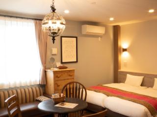 7 Rooms Hotel & Cafe - デザイナーズホテル - 30mins from Disneyland - 0