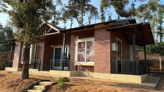 Coffee By The Lake - 1