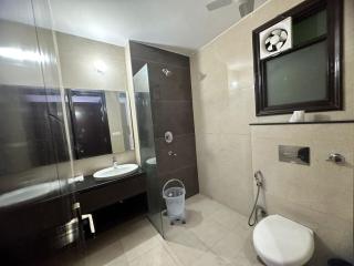 Royal Palace 1 BHK - Kitchen, Balcony, lift, Gym, - 9
