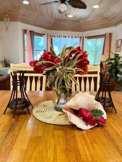 Chat n Chill - Top Floor Condo, Walk to Pink Sands Beach townhouse - 3