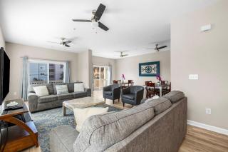 Ocean Breeze- 13 Bds- Game Room- Slps 20- 3 Decks - 4