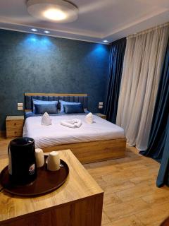 City pyramid inn - 4