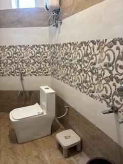 Lovkush Bhavan Valmiki ashram guest house - 9