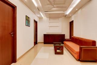 Townhouse Oak Ramdaspeth Downtown - 1