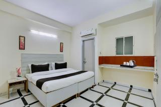 Super Hotel O DLF Phase 1 Metro Station Gurugram - 9