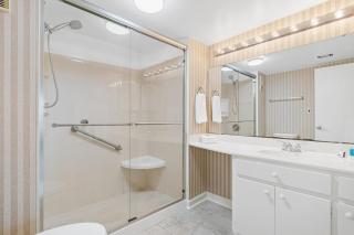 Sea Marsh II Stunning Beachfront Stay - Myrtle Beach - 3