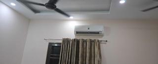 POP 84118B Hotel Paras Inn - 1