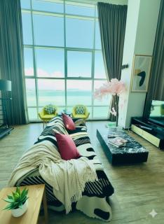 High-Floor Loft with Panoramic Sea View Maritime Suites Karpal Singh - 8