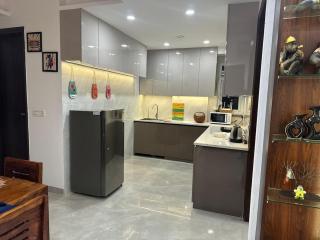 New Luxury 3BHK Near Yashobhoomi & Airport - 7