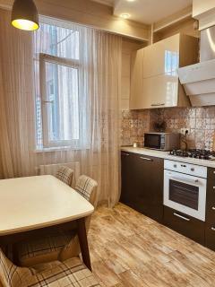 Modern Apartment with Balcony & WiFi - 1