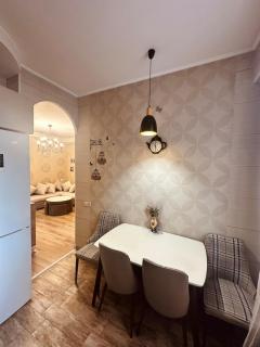 Modern Apartment with Balcony & WiFi - 2