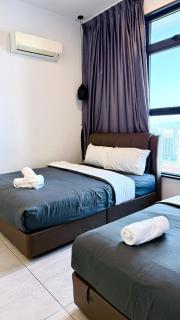 Big 3BR Home-City View-Prime Central Location - 7