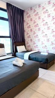 Big 3BR Home-City View-Prime Central Location - 5