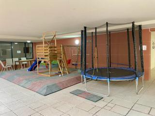 Casa Vista - Spacious 2-Bedroom Apartment in Sofia with Free Parking - 9