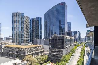 Citylight Haven Urban Comfort near Melbourne Icons - 1