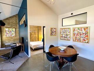 Glass Workshop Industrial Apartment Urban Living - 9