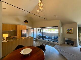 Glass Workshop Industrial Apartment Urban Living - 6